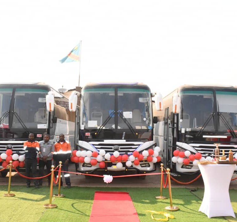 Une Révolution dans le Transport Communautaire